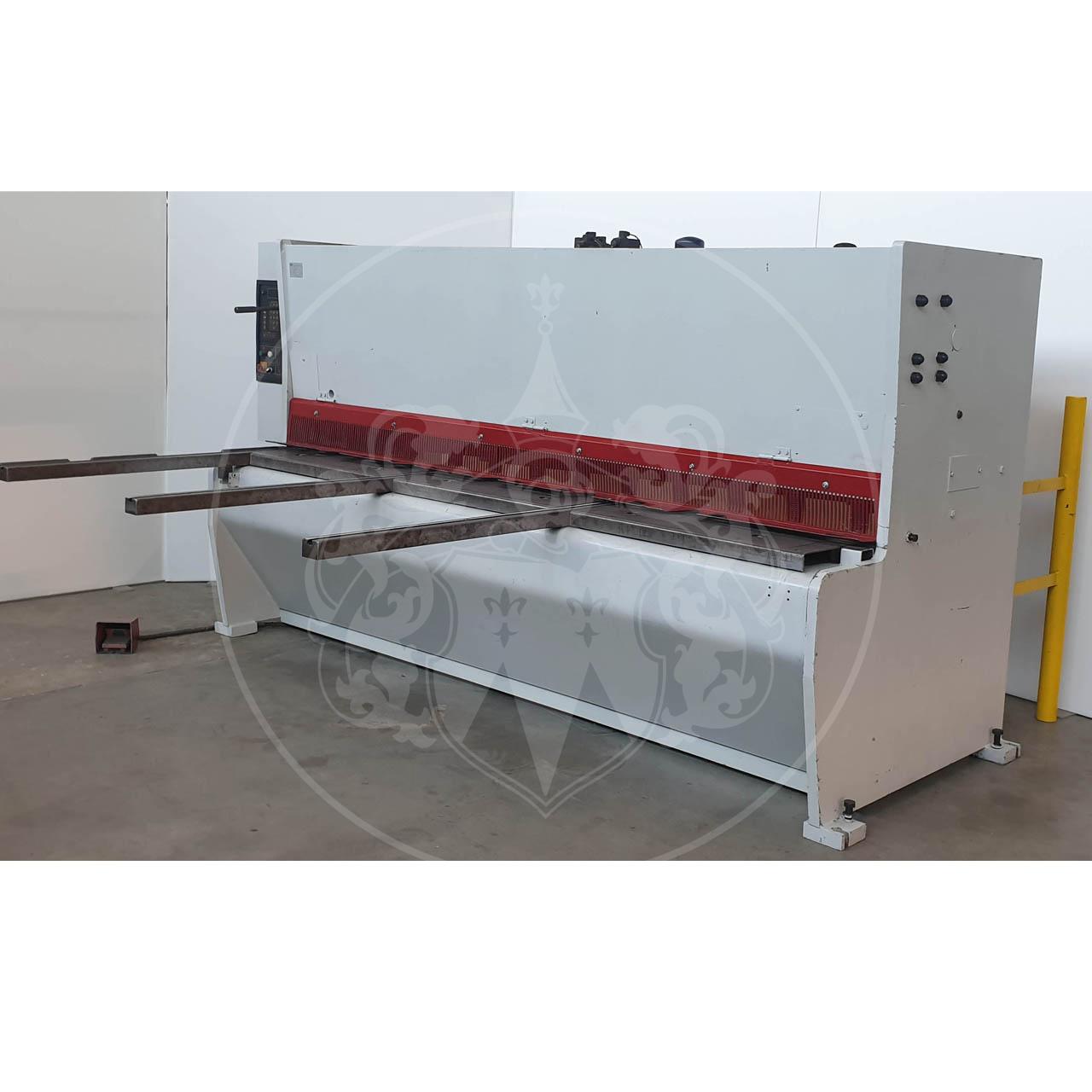 Beyeler / Edwards Pearson VR 10 - 3080 Tafelschere